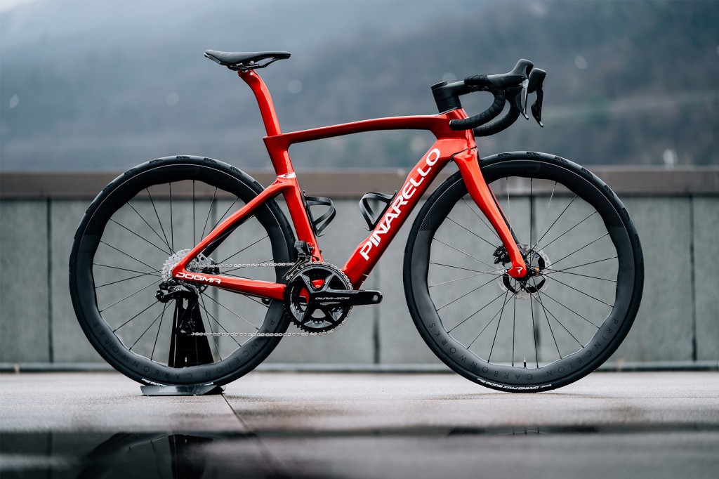 PINARELLO NEW DOGMA F: Red sky at night, fair weather in sight